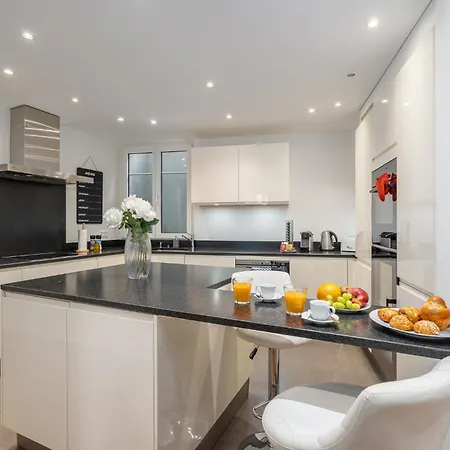 Grand Rue - Swiss Apartment