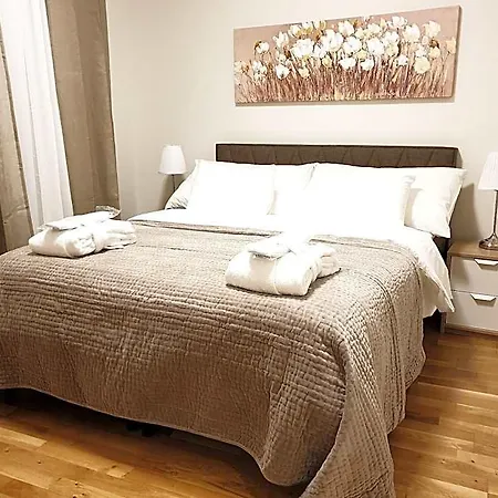 Grand Rue - Swiss Apartment *