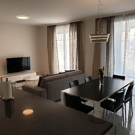 Grand Rue - Swiss Apartment *