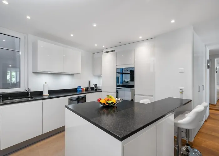 Grand Rue - Swiss * مونترو